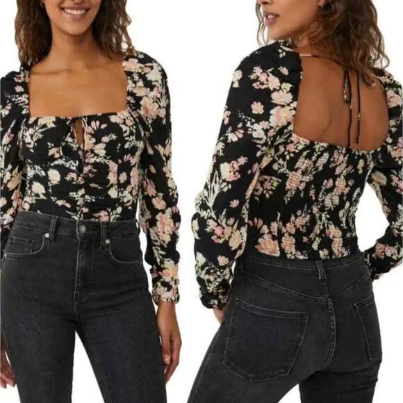 Free People Hilary Floral print keyhole Lolita neck top size Medium msrp $98 New - Picture 2 of 12
